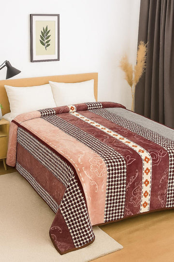 Lilly Cloudy Embossed Blanket – King Size