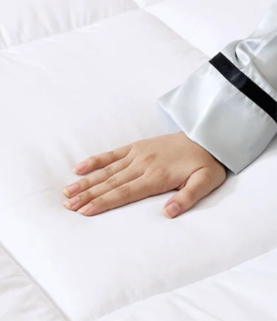 Square Quilted Ultra Soft Mattress Topper (White)