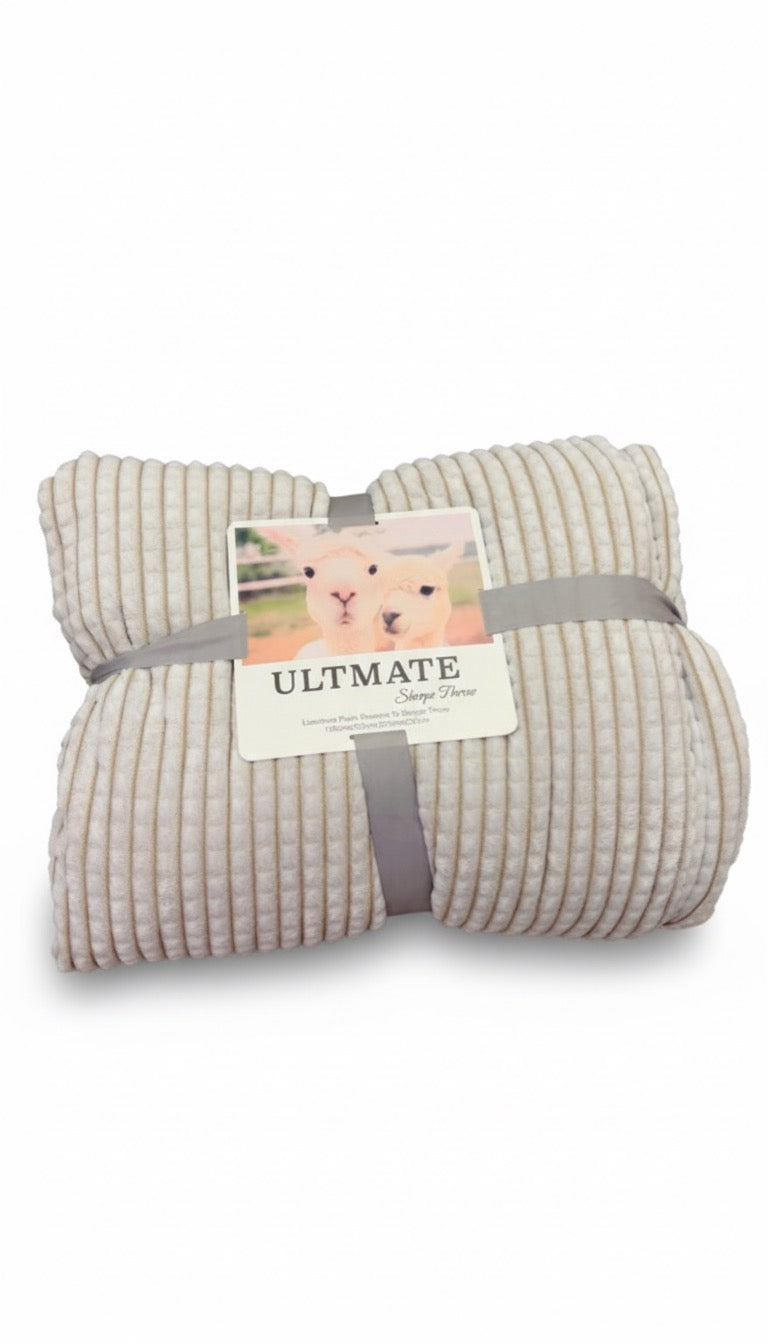 Ultimate Plush King-Size Quilt & Throw – Ultra Soft & Fluffy Comfort
