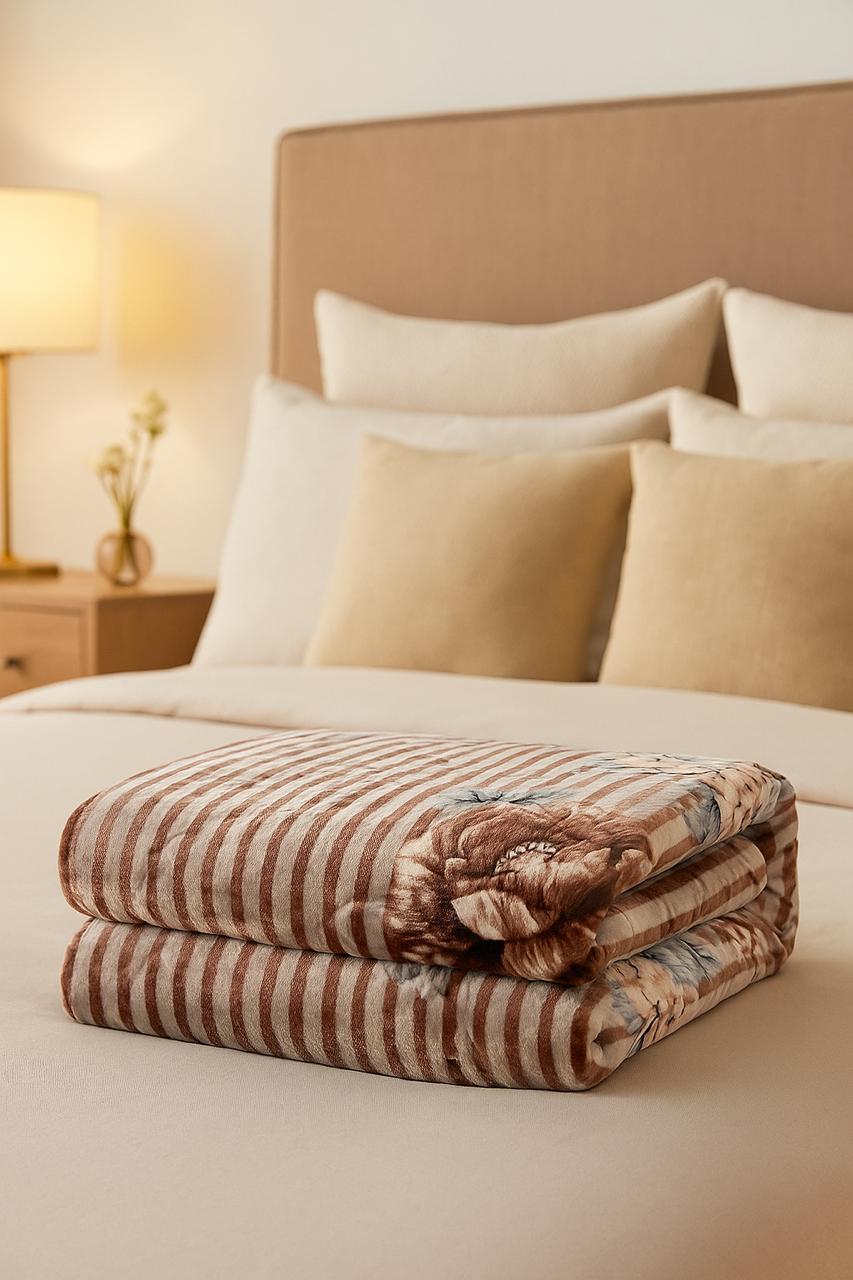 Lilly Cloudy Embossed Blanket – King Size