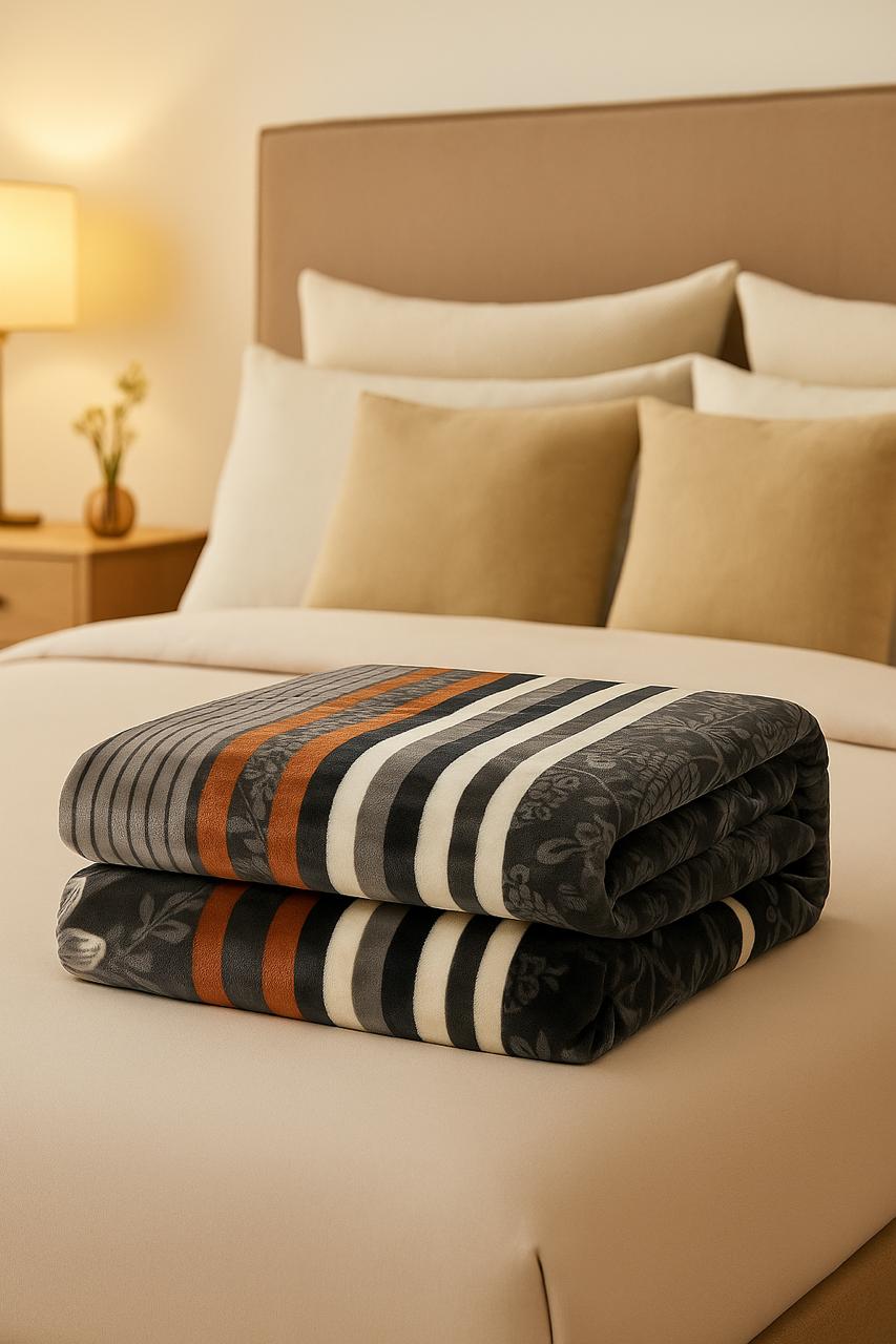 Lilly Cloudy Embossed Blanket – King Size