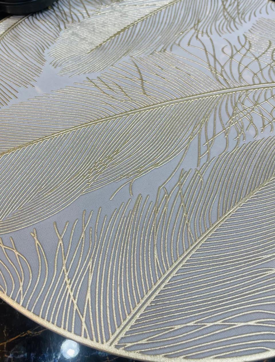6pcs White &Golden Plastic Table Mats